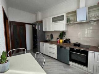 продаж 2-к квартира Білоцерківський, Біла Церква, 107000 $