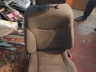 Сидение Toyota Prius 30