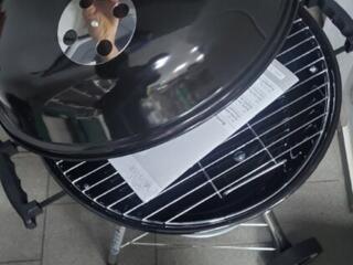 БАРБЕКЮ компактный, удобный, на колесах и с крышкой