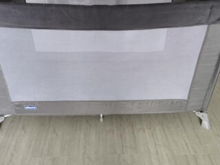 Продам манеж chicco