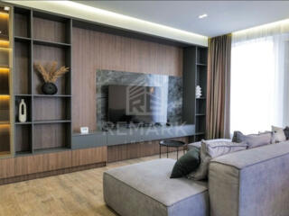 Apartament de lux, spațios și modern, situat în Centrul capitalei, ...