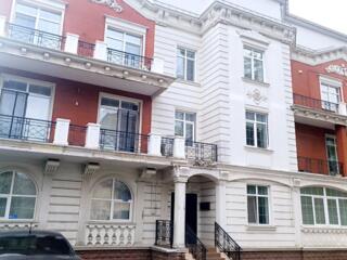 Продам двухкомнатную квартиру в отличном доме