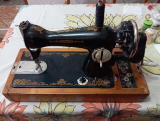 Швейные машины дёшево в отличном состоянии