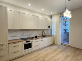 Продам 3-комн квартиру в ЖК " Элегия парк"