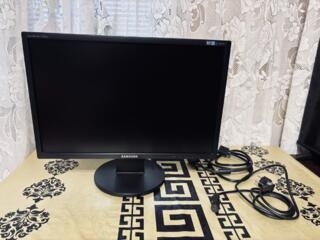 Монитор Samsung