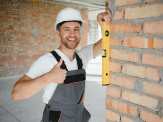 Эстония ищет строителей.