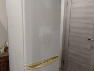 Продам Холодильник LG