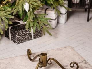 Латунная подставка под елку