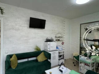 Салон красоты, действующий бизнес. Радужный. Цена в евро.