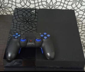 Продам срочной продажи игровую приставку Ps4 tab 1000GB!