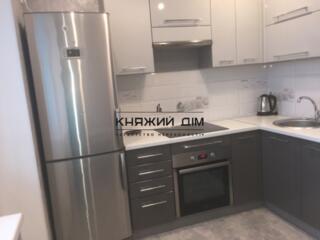 Здається 2-х к. Кв. по просп. Оболонський 13, 65/45/9 кв. м, 16/16 ...