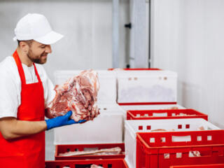 Вакансия для мужчин в Нидерландах.