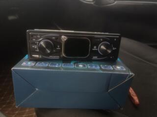 Продам сенсорную новую автомагнитолу