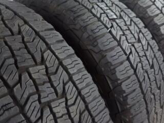 Комплект японских всесезонных шин 245/60/18