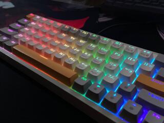 Продам механическую клавиатуру CYBERLYNX ZA63