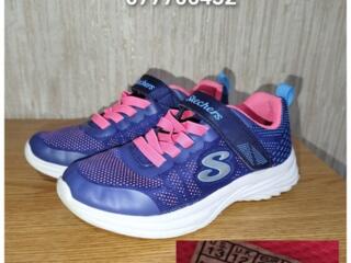 Продам кроссовки 22,25,27, 30, 31 размеров