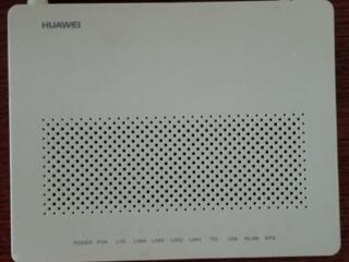 Роутер HUAWEI