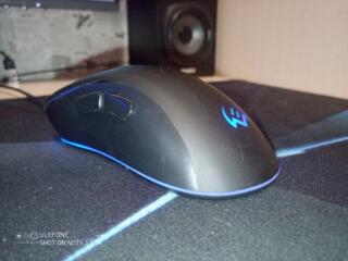 Продается игровая мышь