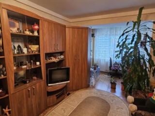 Продам 2-х комнатную квартиру на Парковой