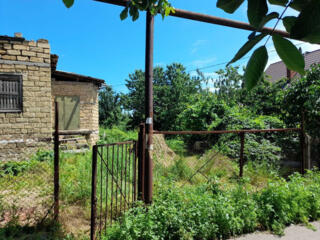 Участок 6 соток с недостроенным строением в Черноморке