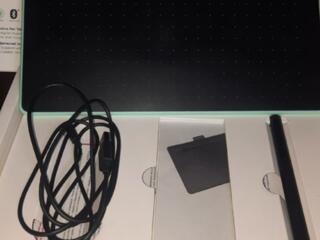 Графический планшет WACOM INTUOS