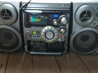 Продам муз. центр Samsung