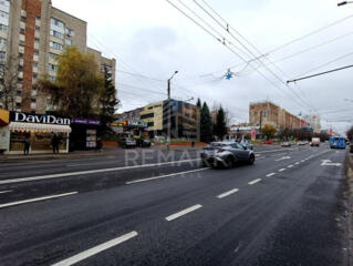 Spațiu de 200 m.p. vizavi de ALFA,  compartimentat în 5 încăperi cu ..