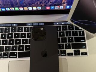 iPhone 16 Pro Max 256gb, battery - 100%