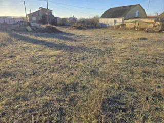 Продам участок в Александровке с проектом дома.