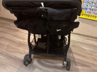 Коляска для двойни продается недорого и срочно