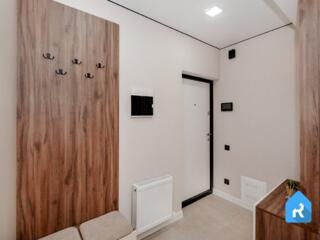 2-комнатная. С ремонтом. Новострой, сдан в эксплуатацию.