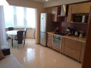 СДАМ отличную 1-комнатную квартиру на БАЛКЕ! НОВОСТРОЙ!!