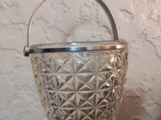 Продам конфетницу