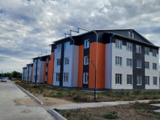 Продаётся просторная 2-к. квартира в новом доме НИИ. СРОЧНО!