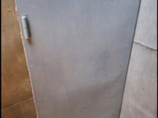 Usa metalica, 2 000 lei, 2m×0.95m