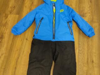 Продам комбинезон на мальчика