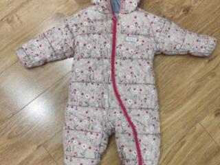 Продам демисезонный комбинезон на девочку
