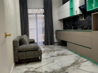 Продам квартиру на Б. Фонтане в ЖК"Консул" евроремонт, мебель.