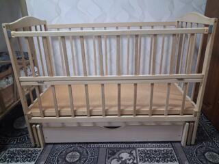 Продам детскую кроватку