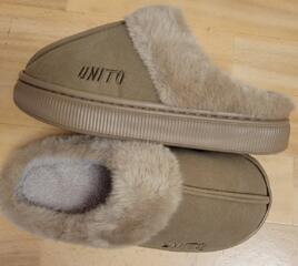 39-40 размер 130 руб. Писать в Вайбер 068643790. Доставка почтой.