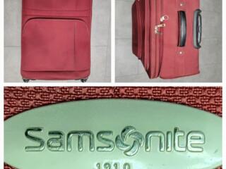 Большой фирменный чемодан SAMSONITE, в хорошем состоянии. 78×47×30 см.
490