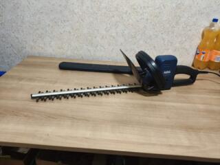 Продам отличный немецкий электрокусторез, цена 950 руб.  