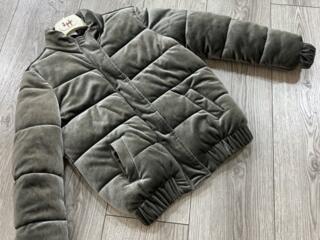 Курточка на мальчика 140-146 см