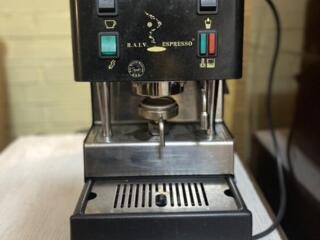 Продам Кофемашину