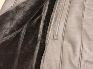 ПРОДАЁТСЯ КОЖАНАЯ ДУБЛЁНКА.