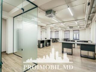 Se oferă spre chirie spațiu pentru oficii amplasatîn sect. Centru, ...