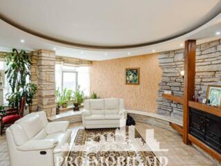 Vă propunem spre vînzare aceastăcasăîn3nivele,amplasată însect. ...