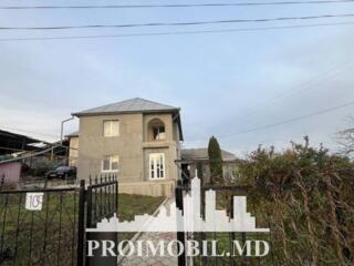 Vă propunem spre vânzare această casăîn 2 nivele în Ialoveni, s. ...