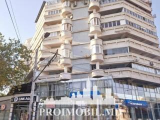 Vă propunem spre vânzare acestapartament cu 4 camere, sect. Centru, ..