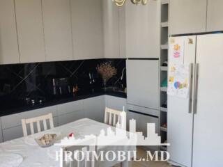 Vă propunem spre vânzare acest apartament cu 3 camere și living, ...
